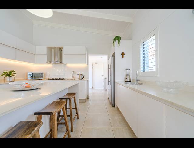 2 BEDROOM TOWNHOUSE FOR SALE IN SHAKAS ROCK